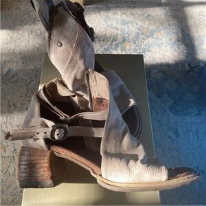 Stylish Women's Sandals in Gray and Brown